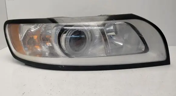 Volvo V50 Headlight/headlamp 
