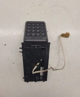 Volkswagen PASSAT B6 Phone keyboard 3C1858711