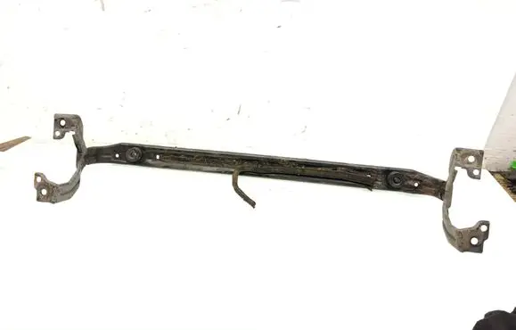 Volvo V40 Bottom radiator support slam panel 