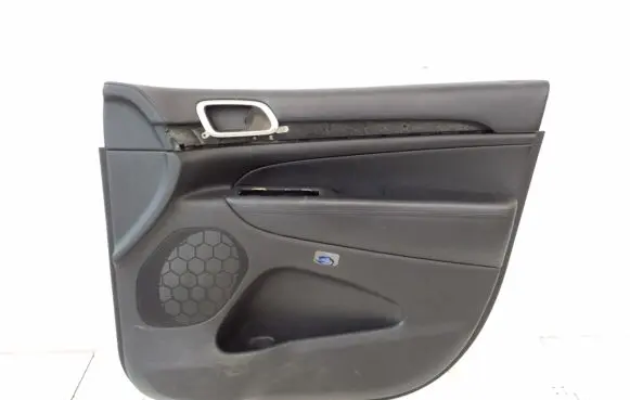 Jeep Grand Cherokee Front door card panel trim