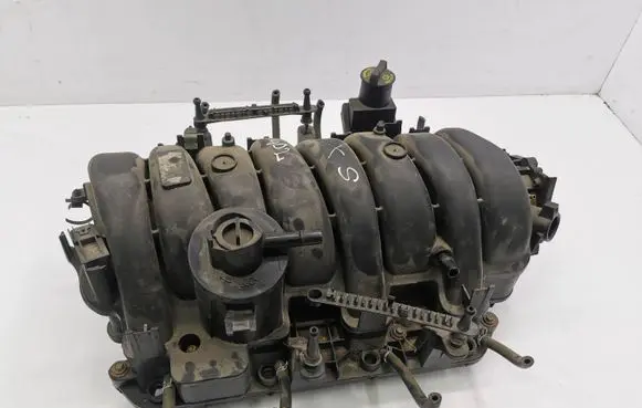 Chrysler 300 - 300C Intake manifold 13436572 65721843