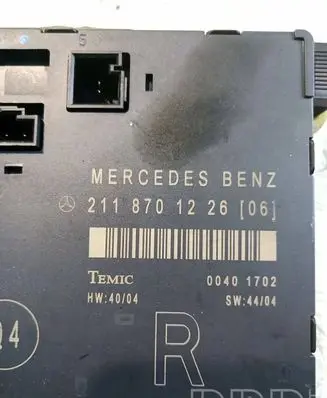 Mercedes-Benz E W211 Door control unit/module 2118701226
