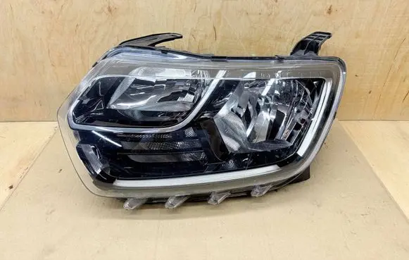 Dacia Duster II Headlight/headlamp 260609367R 676512161 07092019