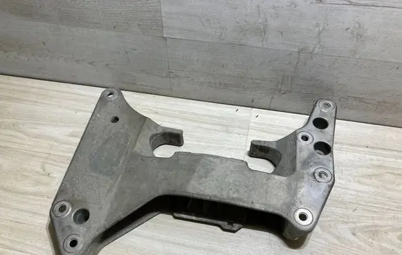 BMW 3 G20 G21 Gearbox mounting bracket 9454393
