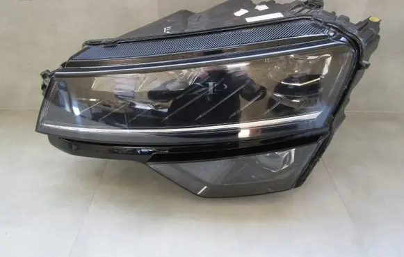 Skoda Karoq Headlight/headlamp 57B941015D
