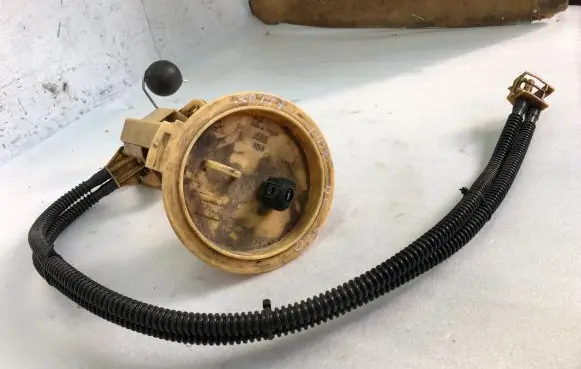 Volkswagen PASSAT B6 Fuel level sensor 3G0919673E