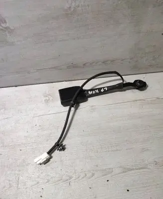 Hyundai Kona I Front seatbelt buckle