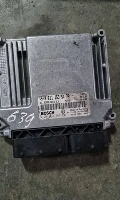 Mercedes-Benz Vito Viano W639 Engine control unit/module A6111535479 0281011181