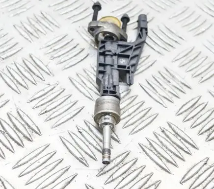 BMW 2 F46 Fuel injector 0261500437 8656548