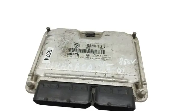 Seat Alhambra (Mk1) Engine control unit/module 038906019J 0281010216