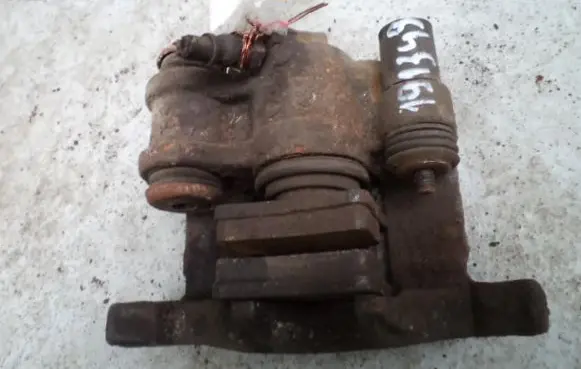 Peugeot 605 Rear brake caliper