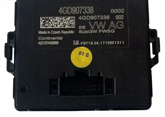 Audi A7 S7 4G Gateway control module 4GD907338