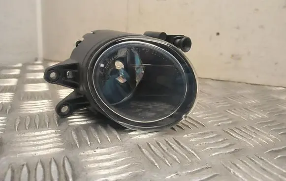 Volvo V50 Front fog light 030506500100