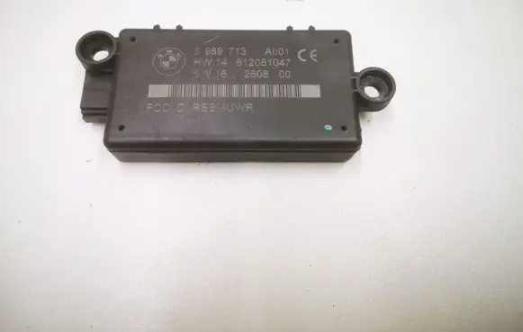 BMW 3 E92 E93 Keyless system antenna 6989713 812061047