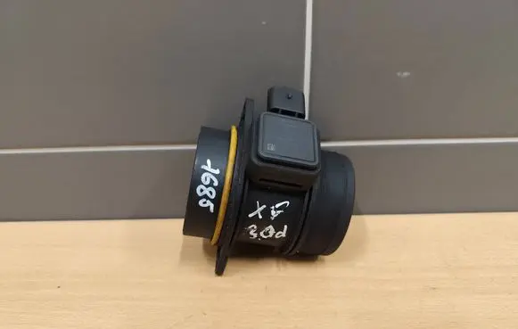 Jaguar XF X250 Mass air flow meter 4R8Q12B579AC 004060241