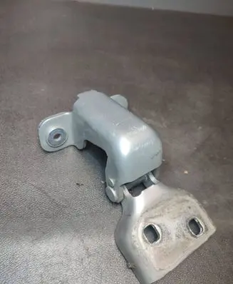 Opel Vivaro Front door upper hinge 804005400R