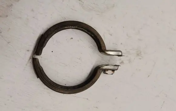 Mercedes-Benz E W213 Muffler pipe connector clamp A0029954702