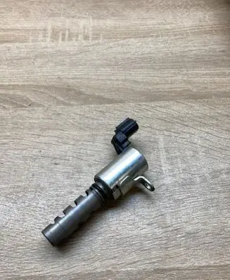 Lexus GS 300 350 430 450H Camshaft vanos timing valve 1533031020