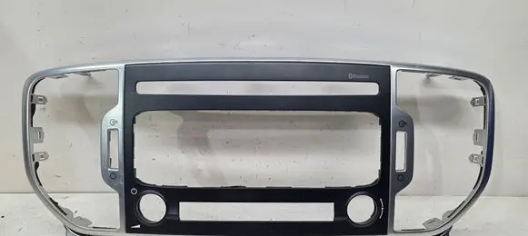 KIA Sportage Dashboard center trim panel 84740F1030SA1 84740F1030