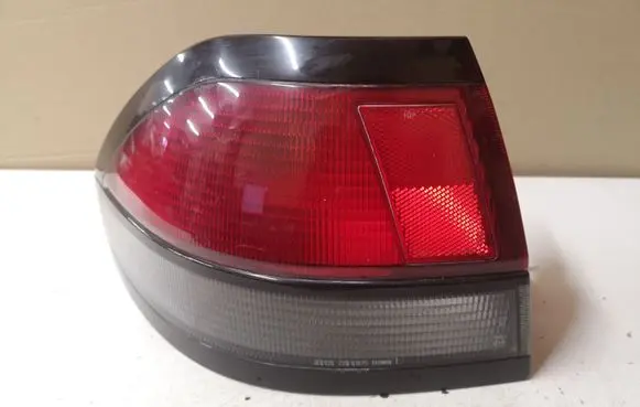 Mazda 626 Rear/tail lights 22061825