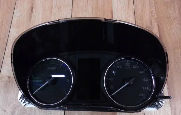 Mitsubishi Outlander Speedometer (instrument cluster) 8100CPHEV