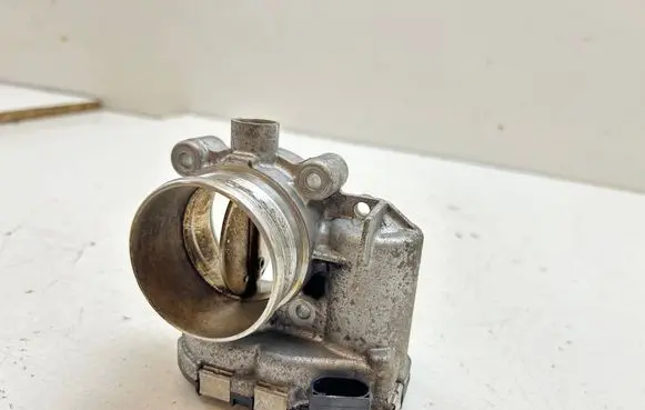 Volvo XC70 Throttle valve 31216665 0280750520