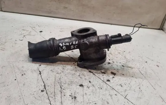 Thermostat/thermostat housing