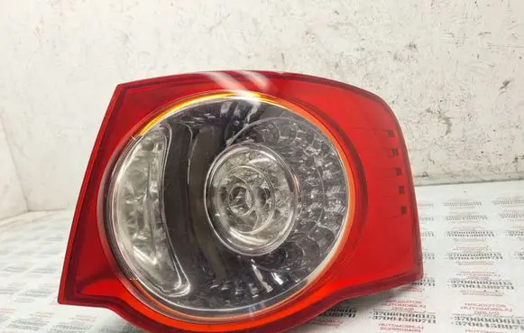 Rear/tail lights