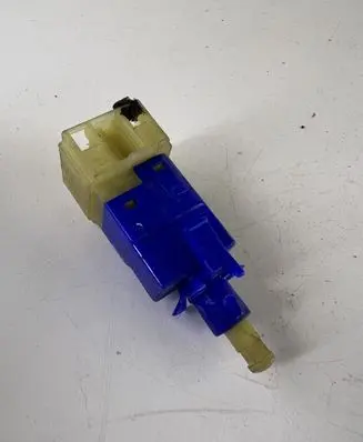 Mercedes-Benz ML W163 Brake pedal sensor switch A0015459509