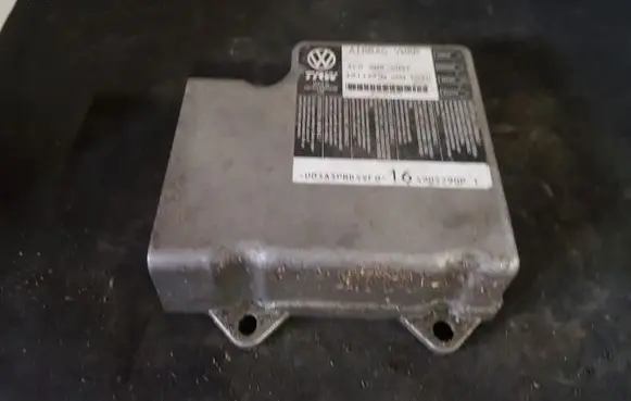 Volkswagen PASSAT B6 Airbag control unit/module 3C0909605K