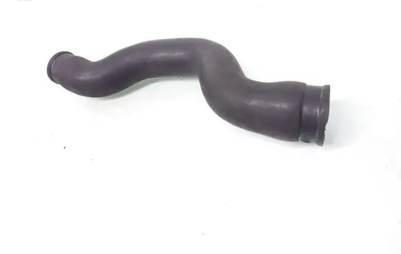 BMW 5 E39 Engine coolant pipe/hose 2246001