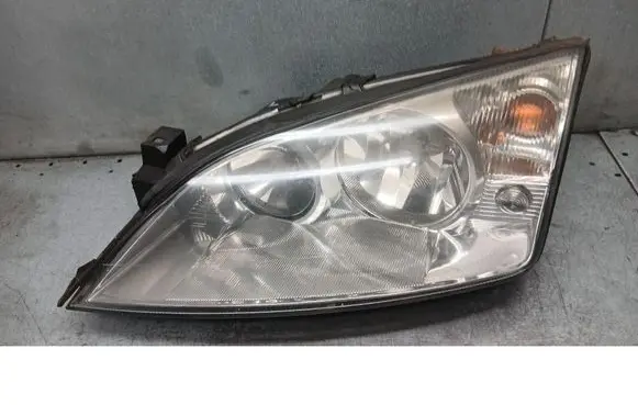 Ford Mondeo Mk III Front reflector 1S7113006AK