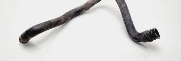 Volkswagen PASSAT B5 Engine coolant pipe/hose 8D0819371B