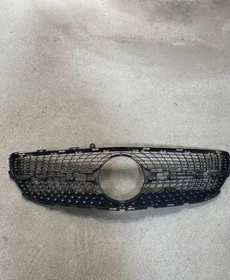 Mercedes-Benz CLS C218 X218 Front bumper lower grill A2188850722 A2188850700
