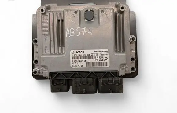 Citroen C4 II Engine control unit/module ECU 9676379780 0261S06620