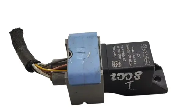 Peugeot Partner Speedometer (instrument cluster) 9803299780