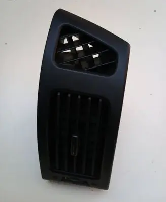 Hyundai i30 Dashboard side air vent grill/cover trim