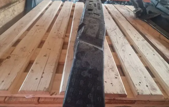 Volvo S80 Front bumper foam support bar 