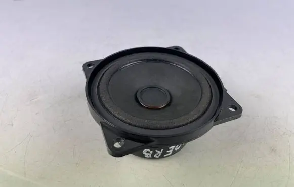 Skoda Superb B8 (3V) Front door speaker 3V0035411E