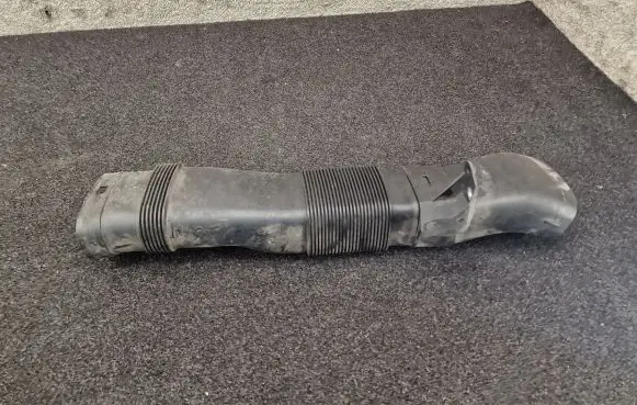 BMW X4 F26 Air intake duct part 8514930 7811019