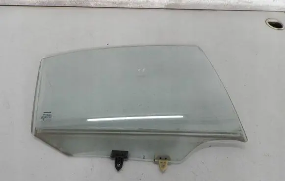 Nissan Primera Rear door window glass 