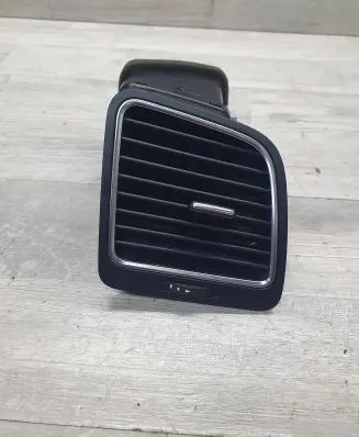 Seat Altea XL Dashboard side air vent grill/cover trim 7N0819704D 498807 80V0380
