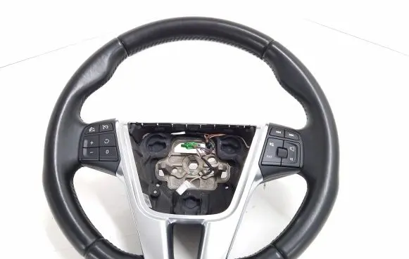 Volvo V40 Steering wheel P31250592 34110217B 021332752051