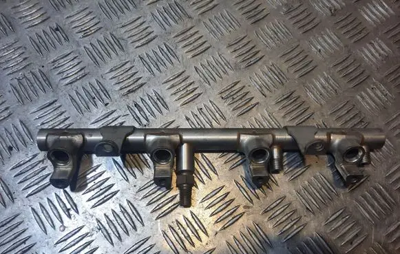 Audi S5 Fuel distributor 079133316E