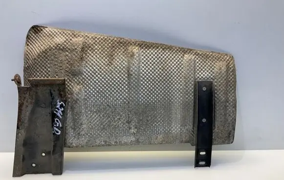 Mercedes-Benz E W211 Exhaust heat shield A2116800220 2116800220