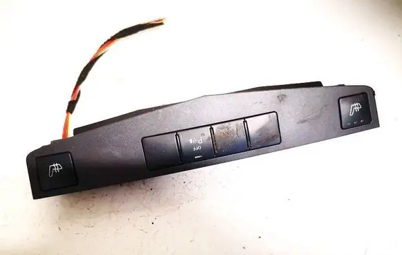Mercedes-Benz C AMG W204 Parking (PDC) sensor switch a2049051100 33702402