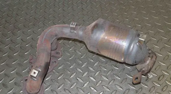 Lexus RX 330 - 350 - 400H Exhaust manifold