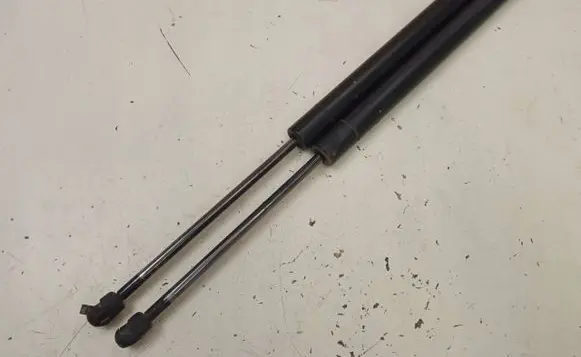 Seat Alhambra (Mk1) Shock absorber/damper mounting bracket STA0488KG