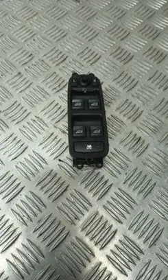 Volvo V50 Electric window control switch 30658444 30658445 30658446