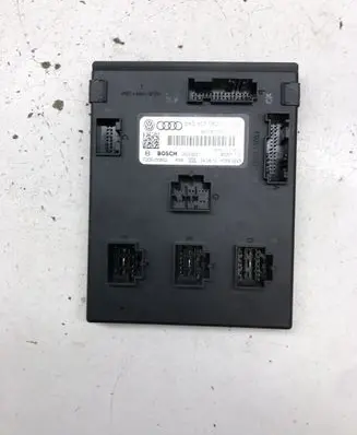 Audi A4 S4 B8 8K Comfort/convenience module 8K0907063N F005V00852